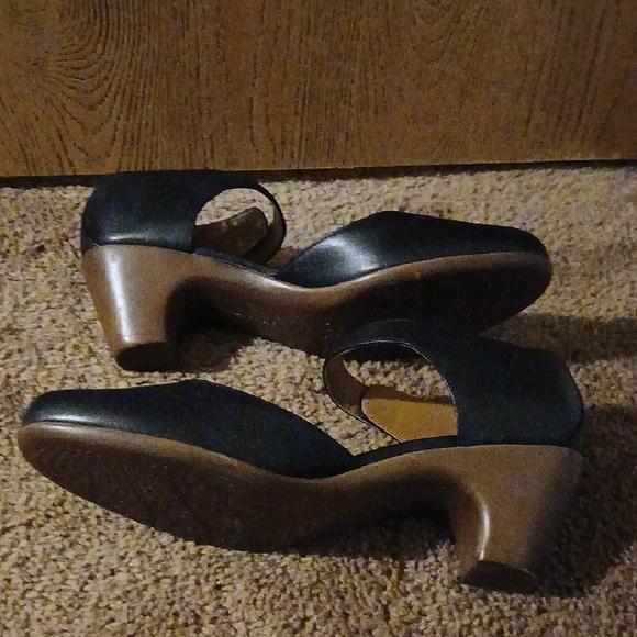 Easy Spirit Black Mary Jane Heels Genuine Leather - Picture 9 of 9